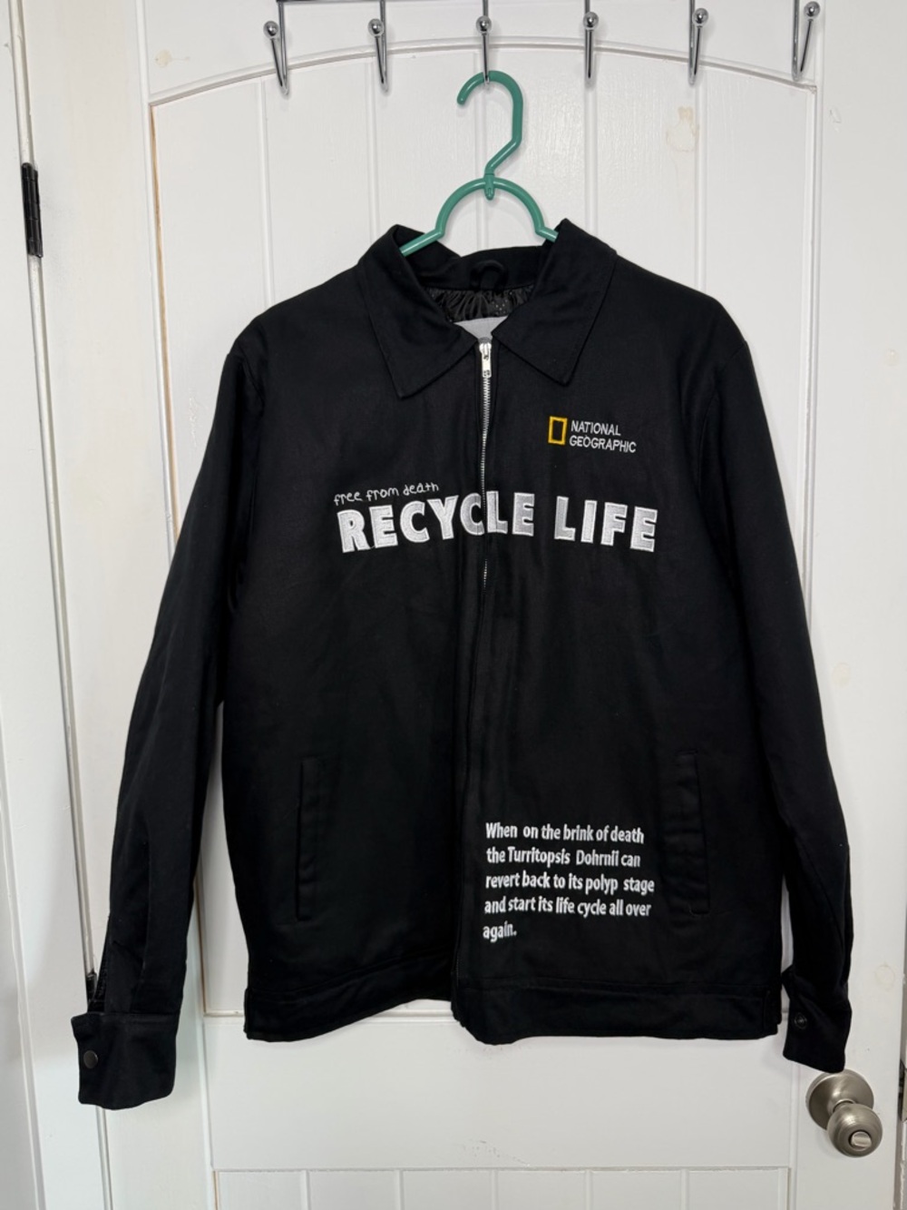 Free From Death Recycle Life Jacket National Geographic Size Medium
